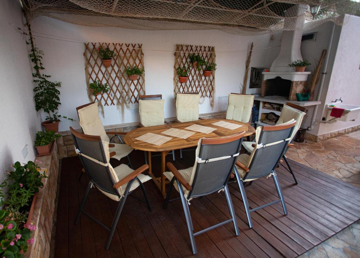 Apartments Ljubo Stari Grad  Eksteriør bilde