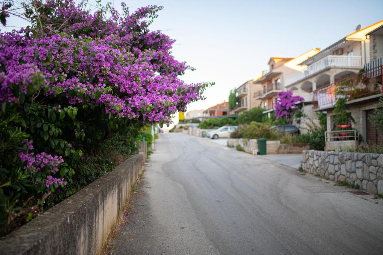 Apartments Ljubo Stari Grad  Eksteriør bilde